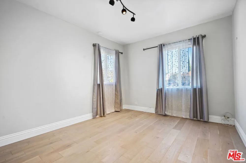 649 TUFTS AVENUE Burbank, CA 91504
