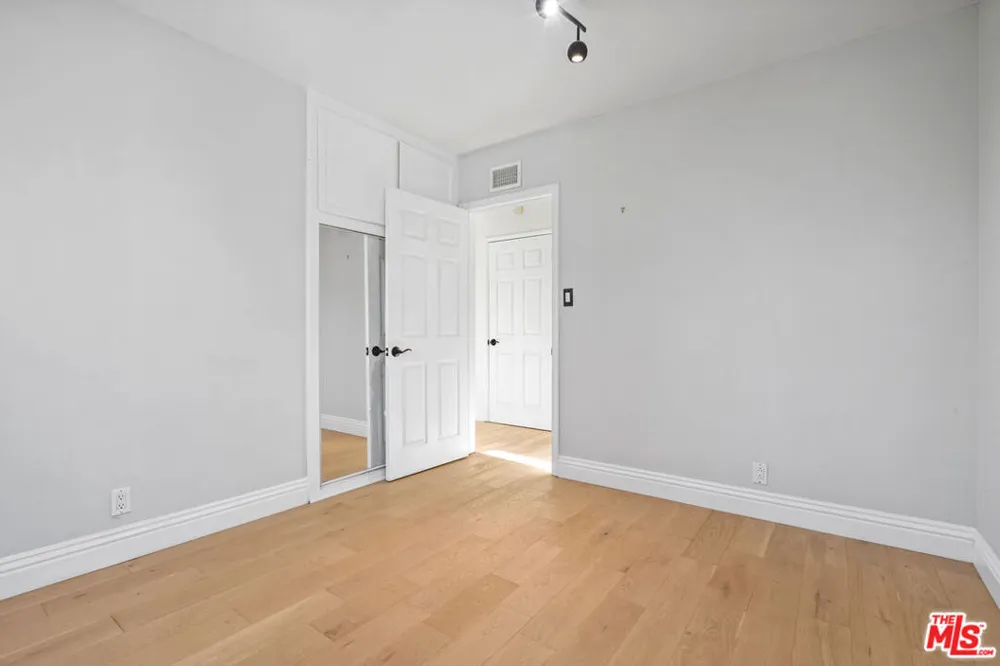 649 TUFTS AVENUE Burbank, CA 91504