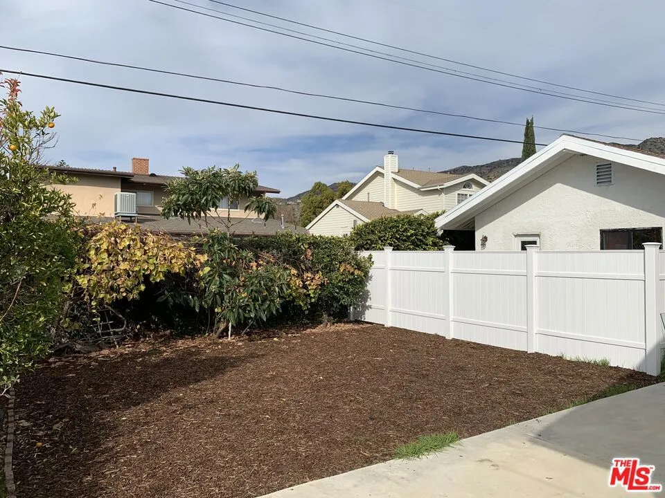 649 TUFTS AVENUE Burbank, CA 91504