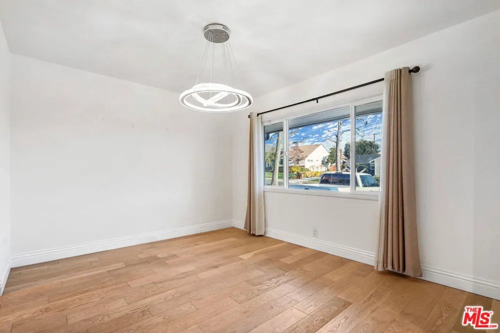 649 TUFTS AVENUE Burbank, CA 91504