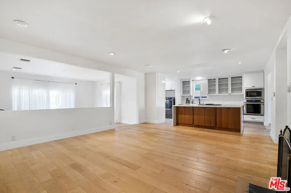 649 TUFTS AVENUE Burbank, CA 91504