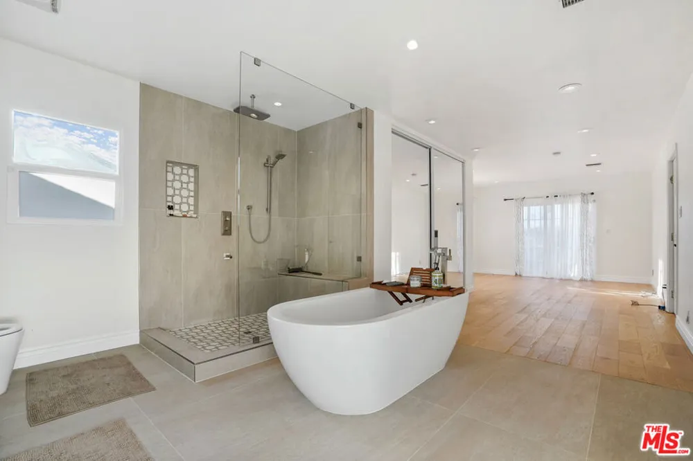 649 TUFTS AVENUE Burbank, CA 91504