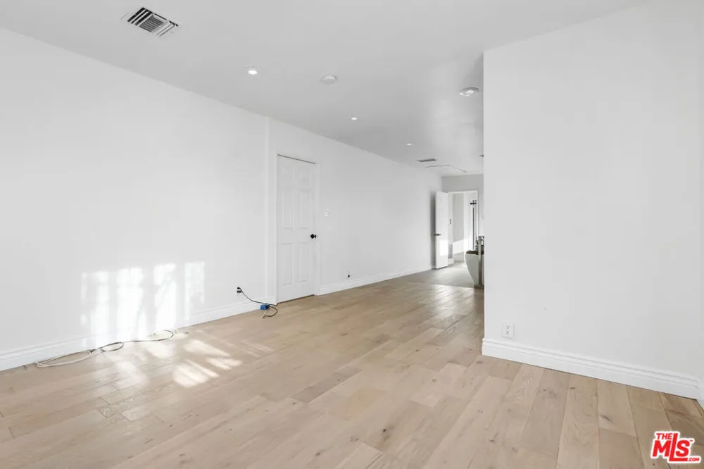 649 TUFTS AVENUE Burbank, CA 91504