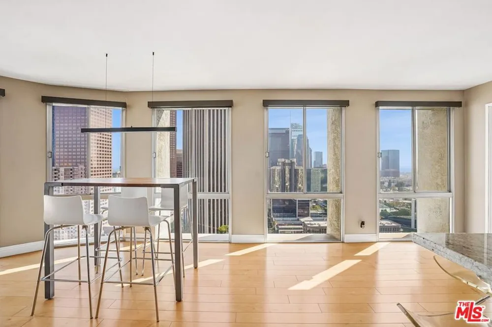800 W 1st Street #2805 Los Angeles, CA 90012
