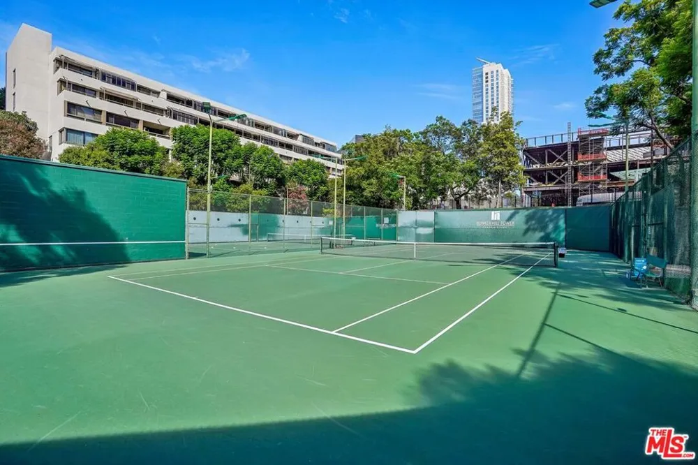 800 W 1st Street #2805 Los Angeles, CA 90012
