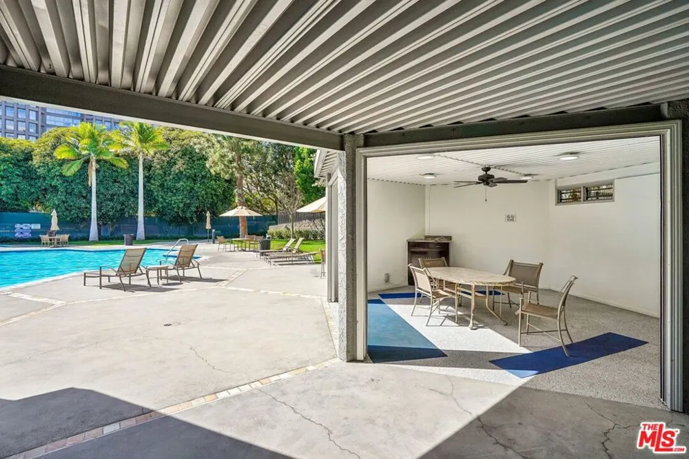 800 W 1st Street #2805 Los Angeles, CA 90012