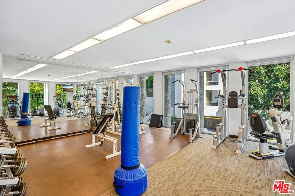 800 W 1st Street #2805 Los Angeles, CA 90012