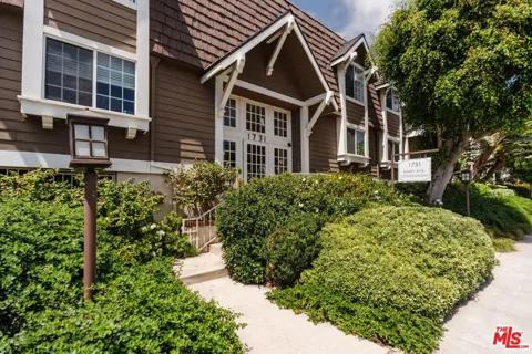 1731 Barry Avenue #214