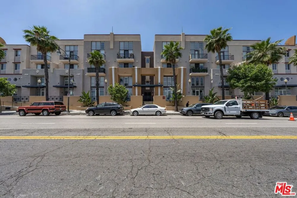 360 W Avenue 26 #107 Los Angeles, CA 90031
