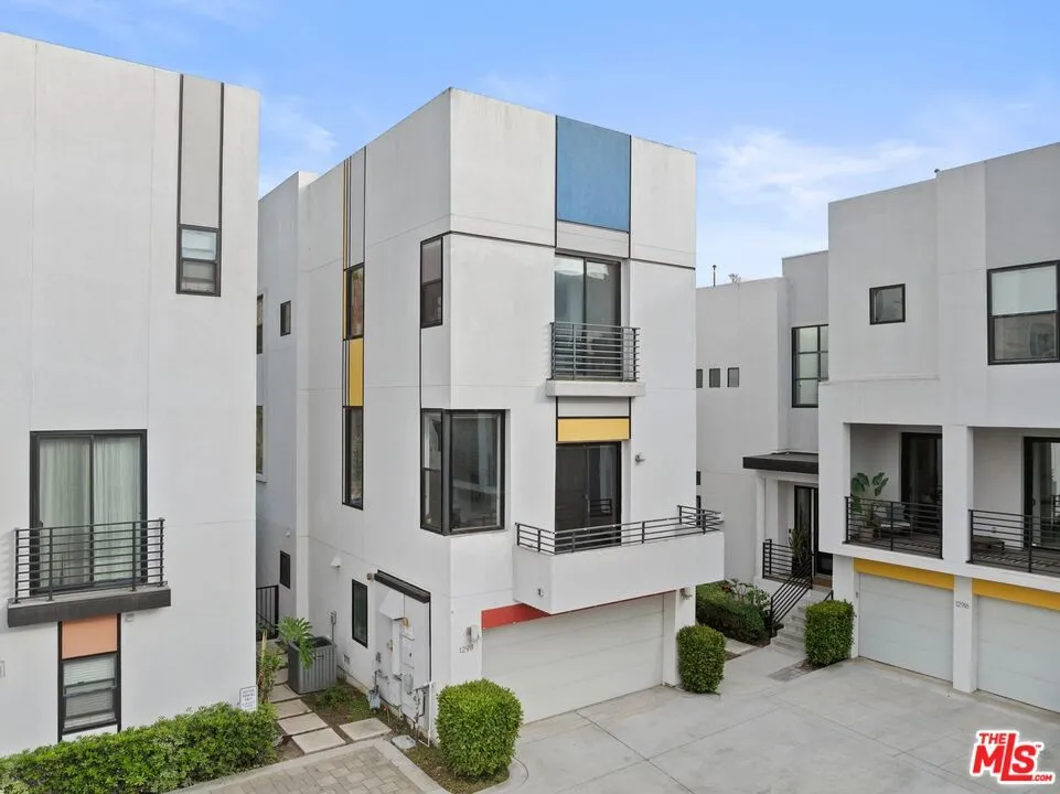 12911 Bluff Creek Drive Playa Vista, CA 90094