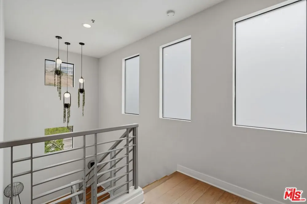 12911 Bluff Creek Drive Playa Vista, CA 90094