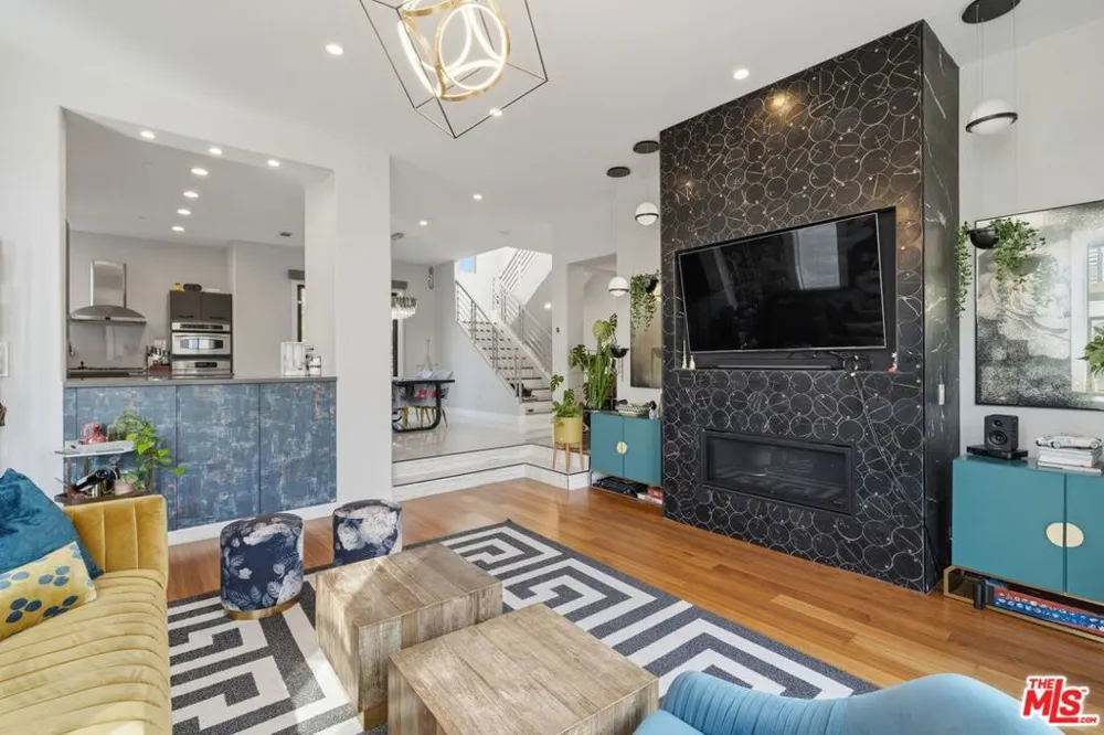 12911 Bluff Creek Drive Playa Vista, CA 90094