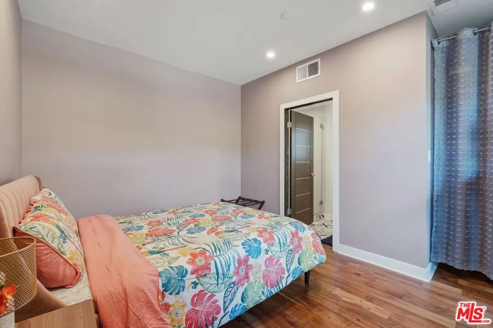 12911 Bluff Creek Drive Playa Vista, CA 90094