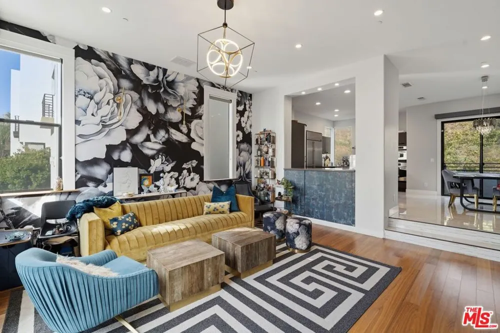 12911 Bluff Creek Drive Playa Vista, CA 90094