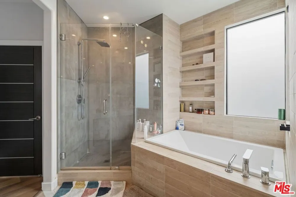 12911 Bluff Creek Drive Playa Vista, CA 90094