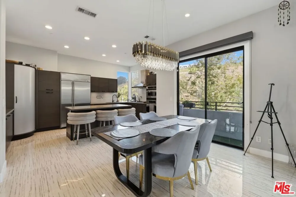 12911 Bluff Creek Drive Playa Vista, CA 90094
