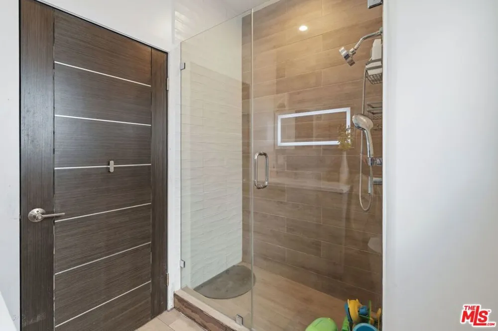 12911 Bluff Creek Drive Playa Vista, CA 90094