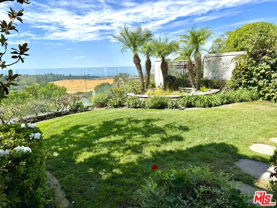 5 Marisol Newport Coast, CA 92657