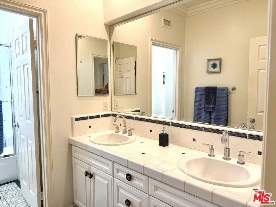 5 Marisol Newport Coast, CA 92657
