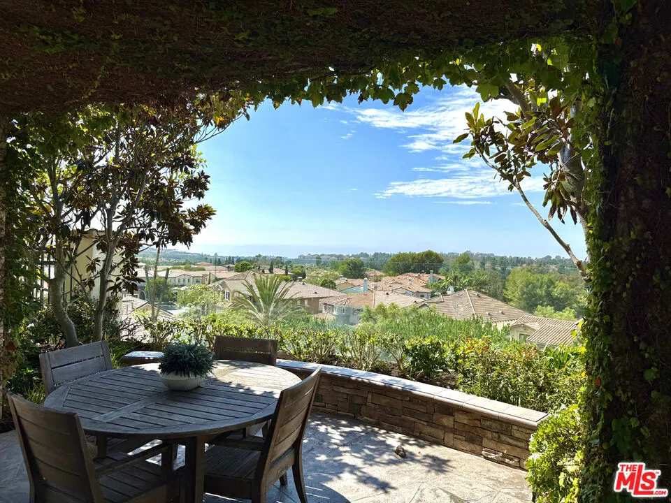 5 Marisol Newport Coast, CA 92657