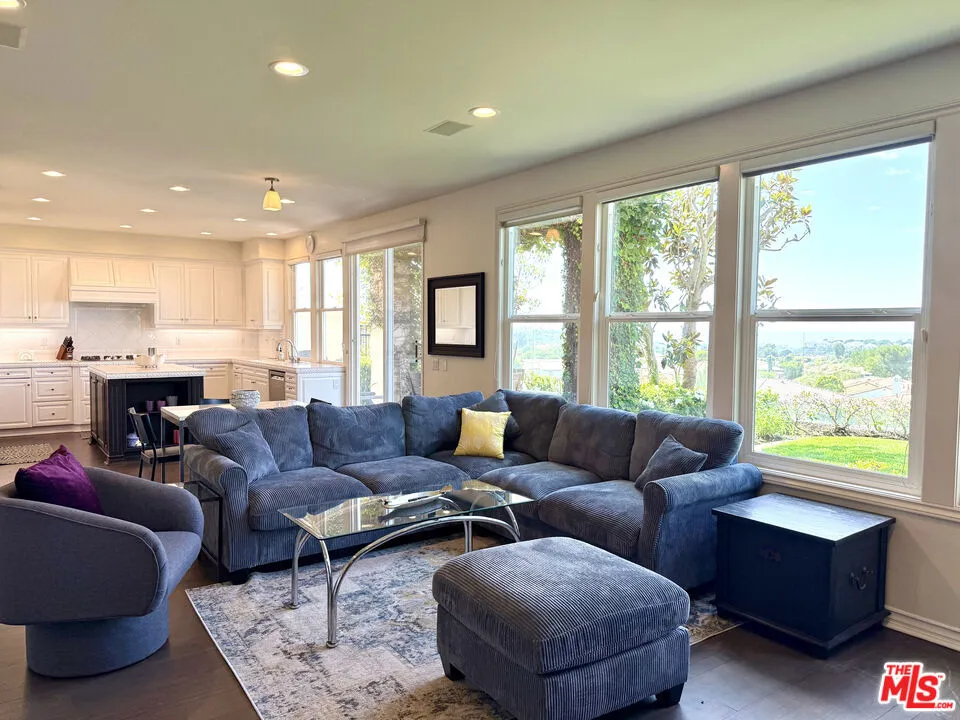 5 Marisol Newport Coast, CA 92657