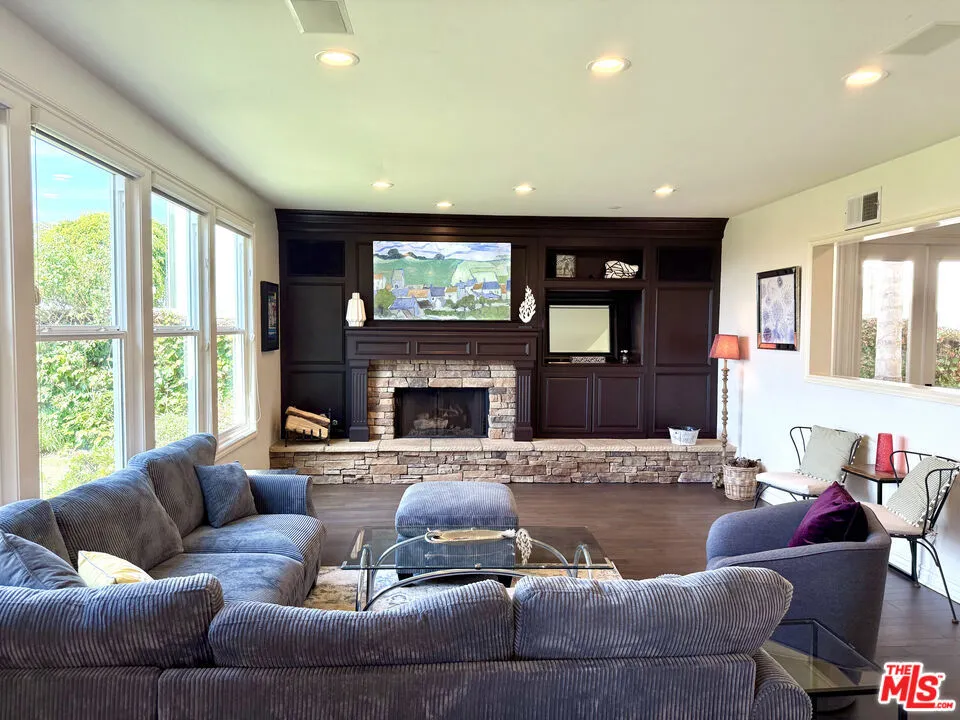 5 Marisol Newport Coast, CA 92657