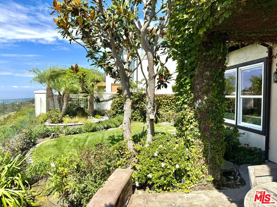 5 Marisol Newport Coast, CA 92657