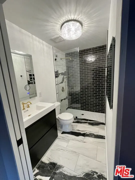 10817 WHIPPLE STREET #18 Toluca Lake, CA 91602