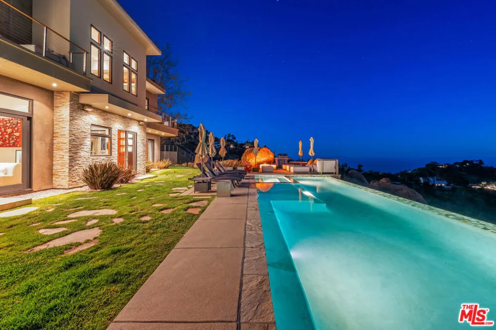 Address Not Shown Malibu, CA 90265