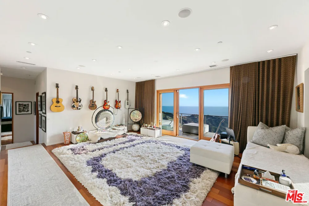 Address Not Shown Malibu, CA 90265