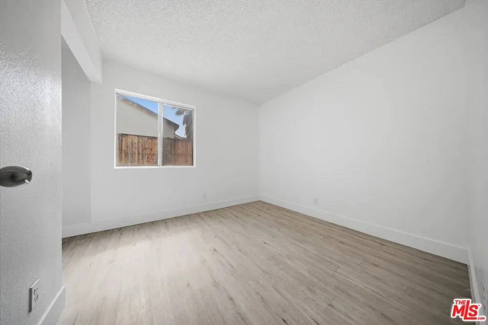 1325 Bradford Avenue Rosamond, CA 93560