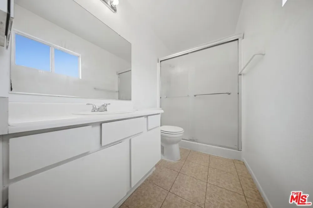 1325 Bradford Avenue Rosamond, CA 93560