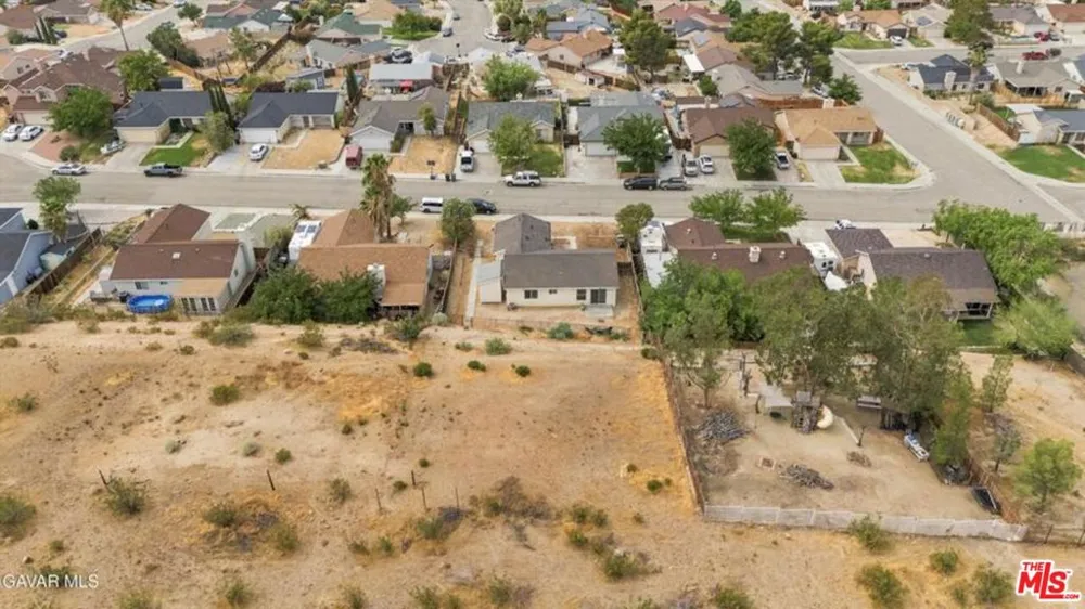 1325 Bradford Avenue Rosamond, CA 93560