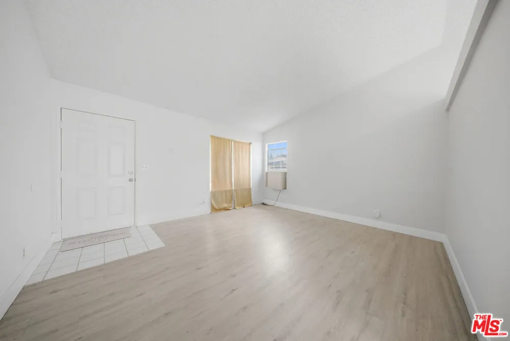 1325 Bradford Avenue Rosamond, CA 93560