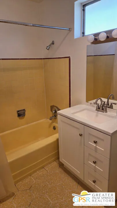 2290 S Palm Canyon Drive #114 Palm Springs, CA 92264