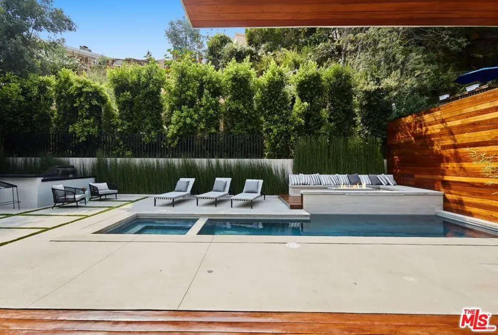 1849 COLDWATER CANYON DRIVE Beverly Hills, CA 90210