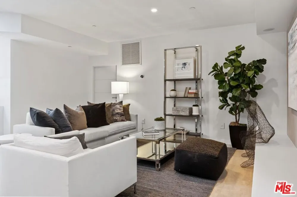 1849 COLDWATER CANYON DRIVE Beverly Hills, CA 90210