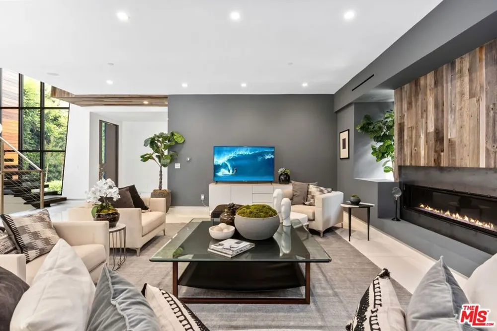 1849 COLDWATER CANYON DRIVE Beverly Hills, CA 90210
