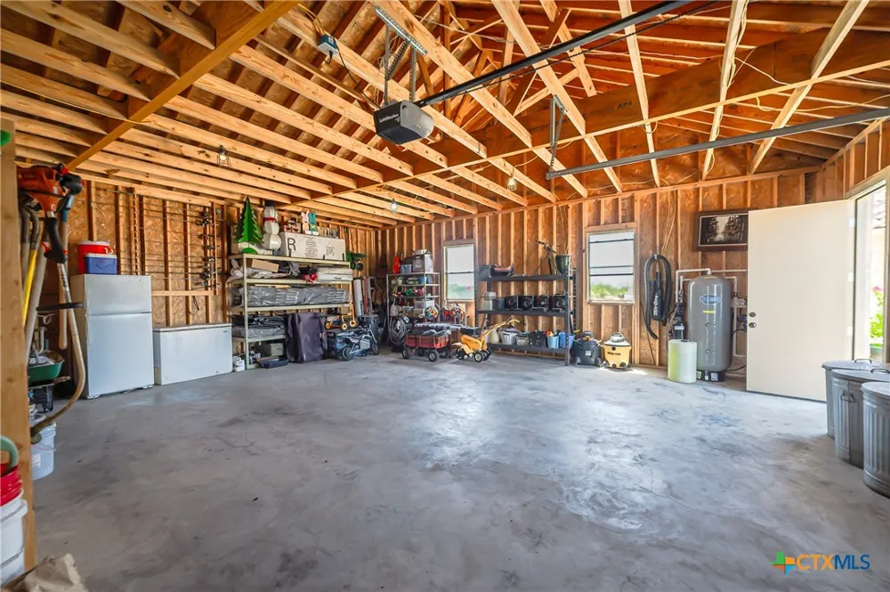 4881 Fm 798 Pawnee, TX 78145