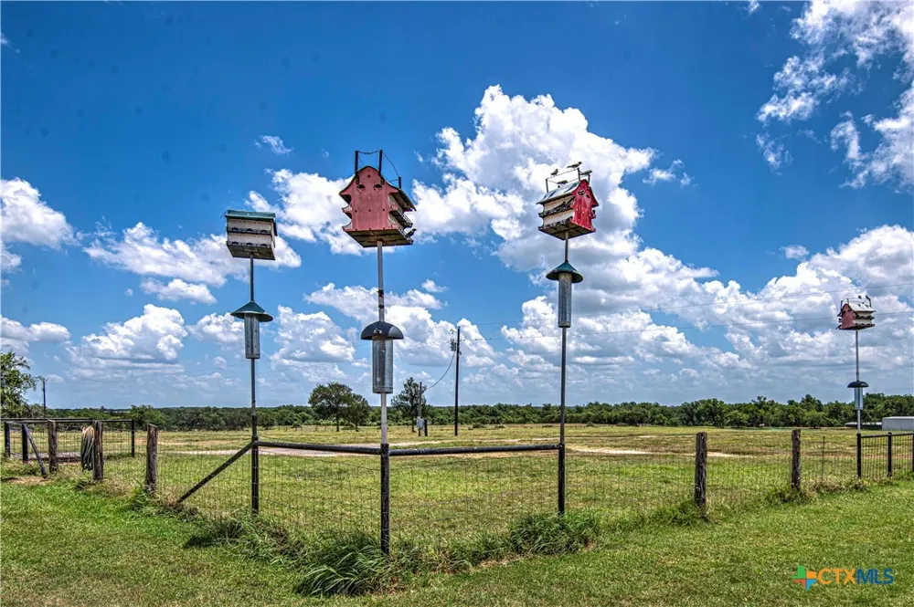 2162 County Road 304 Rockdale, TX 76567
