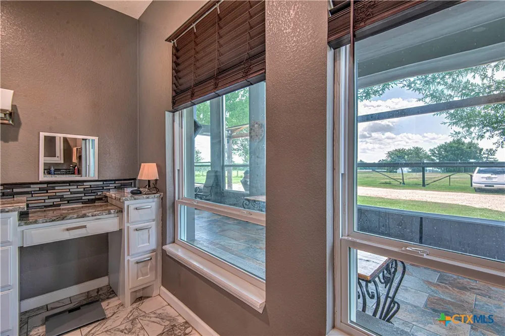 2162 County Road 304 Rockdale, TX 76567