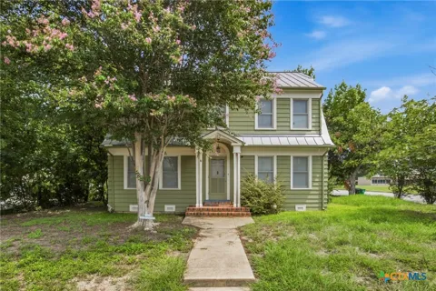 108 E College Street