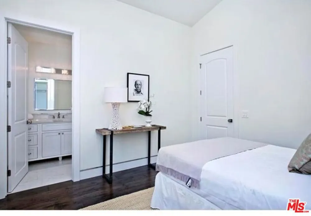 2931 Military Avenue Los Angeles, CA 90064
