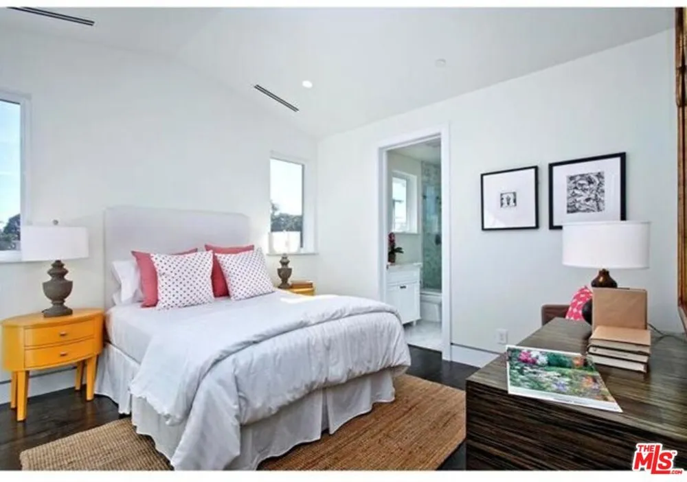 2931 Military Avenue Los Angeles, CA 90064
