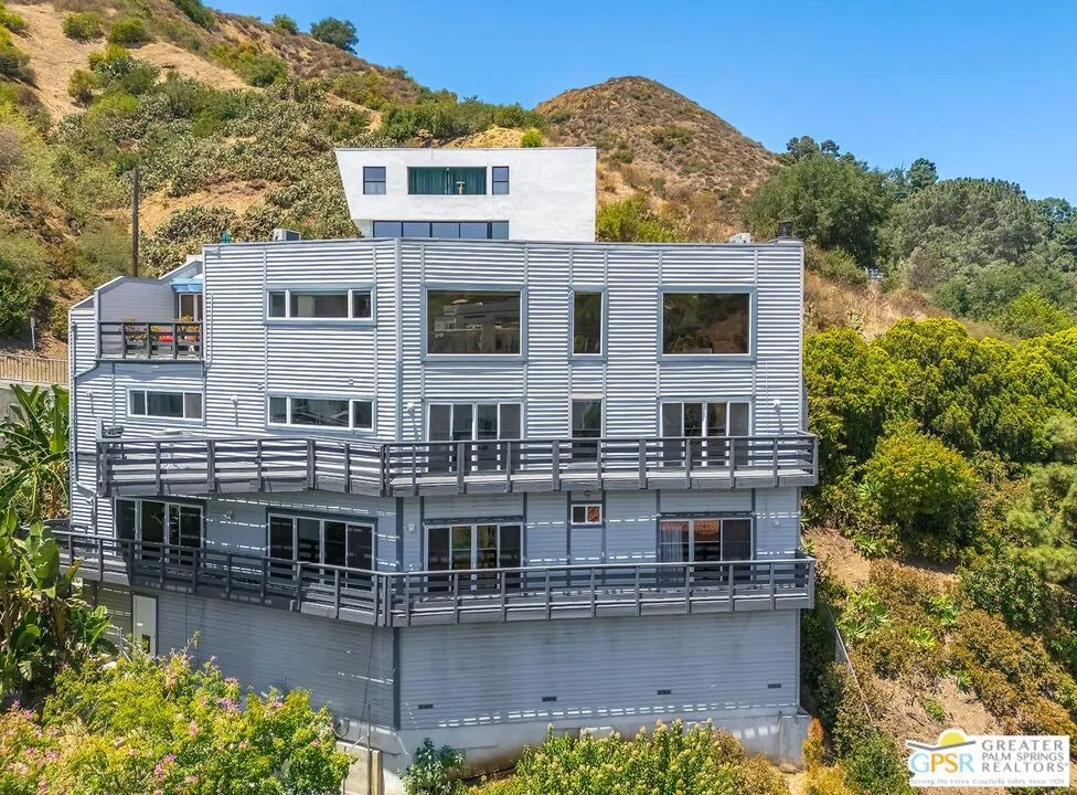 2350 San Marco Drive Los Angeles, CA 90068