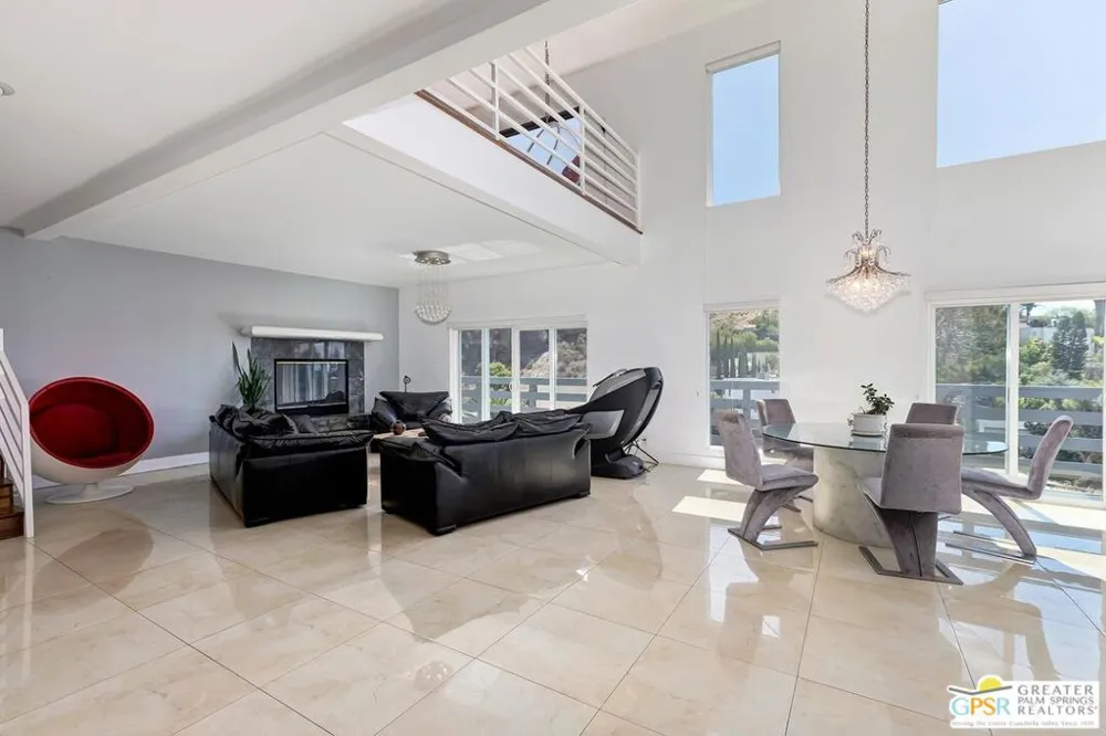 2350 San Marco Drive Los Angeles, CA 90068