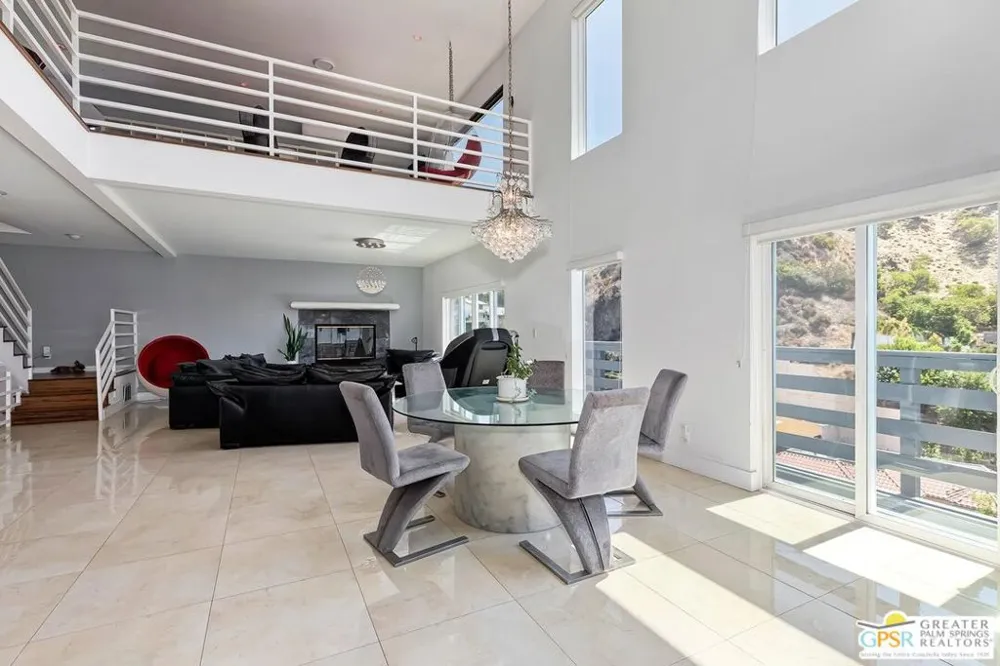 2350 San Marco Drive Los Angeles, CA 90068