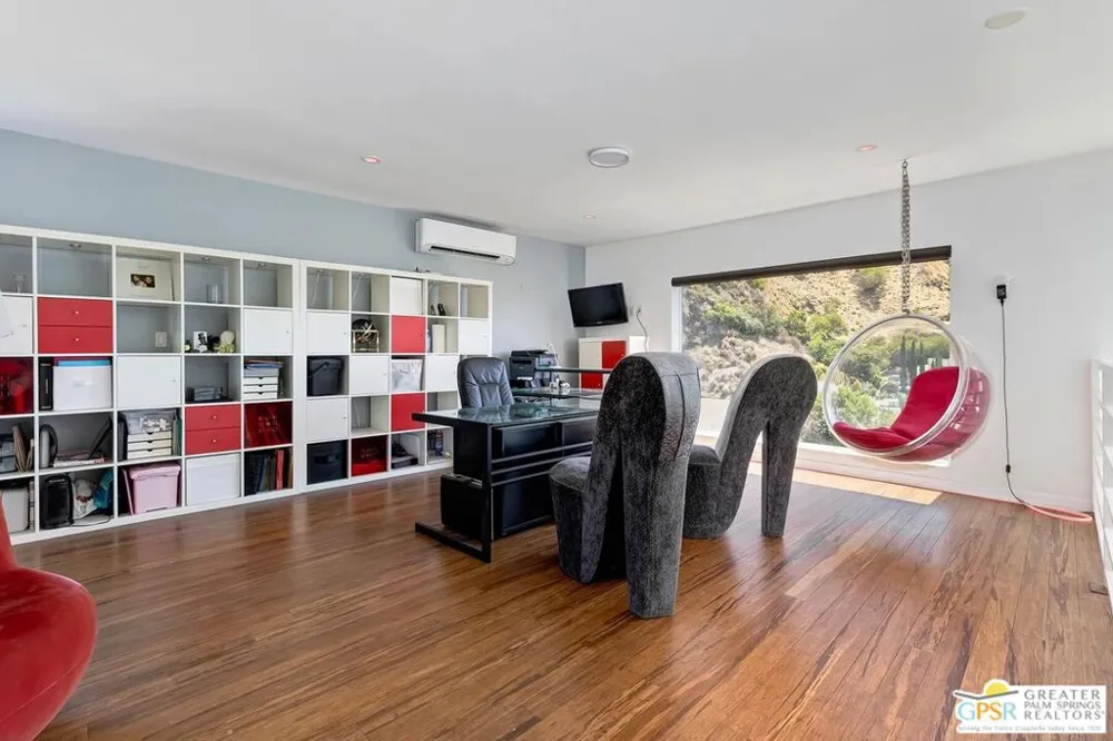 2350 San Marco Drive Los Angeles, CA 90068