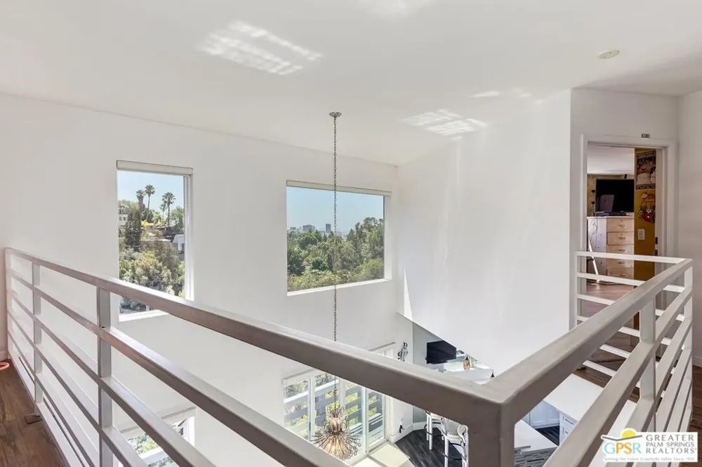 2350 San Marco Drive Los Angeles, CA 90068