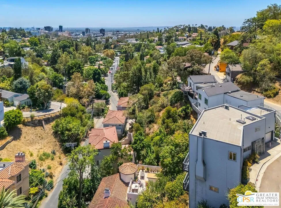 2350 San Marco Drive Los Angeles, CA 90068